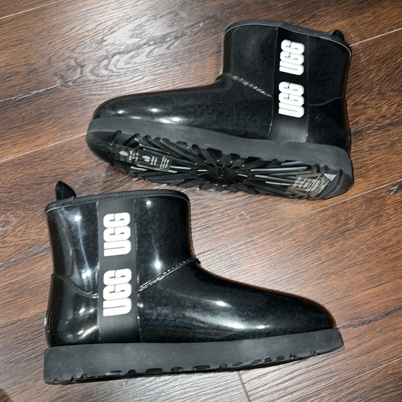 NWOT UGG Mini Classic Waterproof Clear Boot Black - Picture 5 of 7
